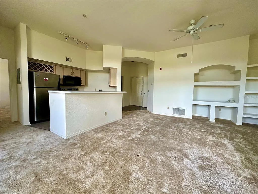 Building Photo - 7210 Westpointe Blvd #1335