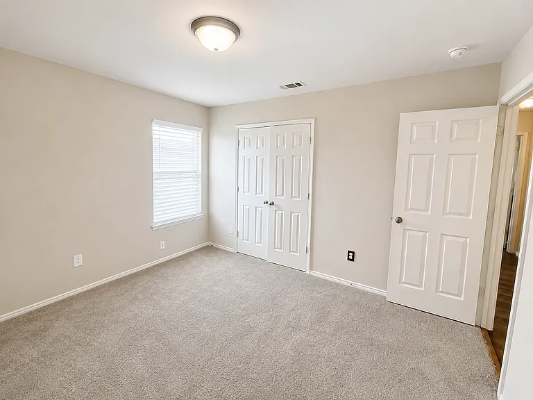 1921 Nightingale Dr — Photo 19