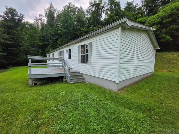 282 Old Rocky Rd, Johnstown, PA 15905
