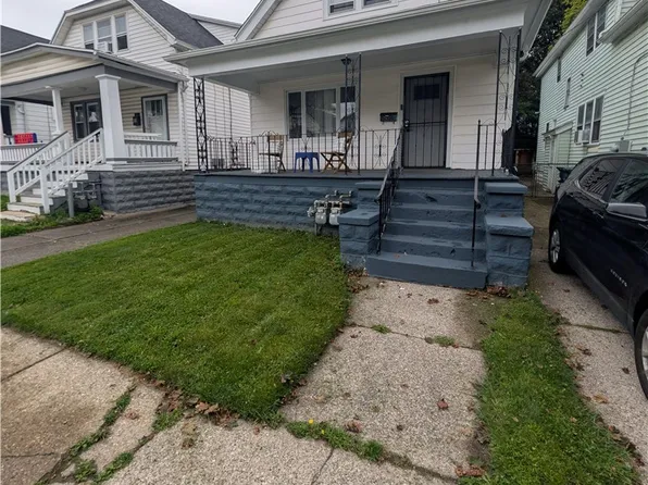 32 Theodore St, Buffalo, NY 14211