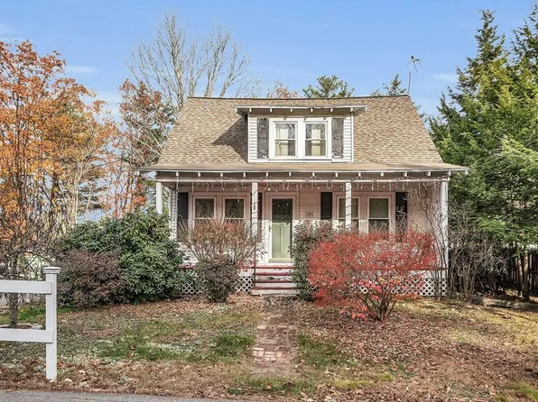 10 Tilton Ave, Lunenburg, MA 01462