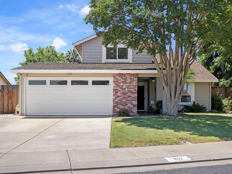 1st image of 952 Scarlett Pl