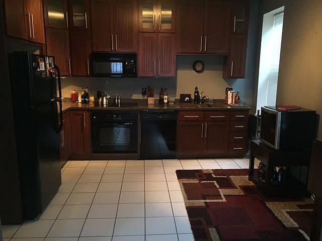 1st image of 4738A Olive St #4738