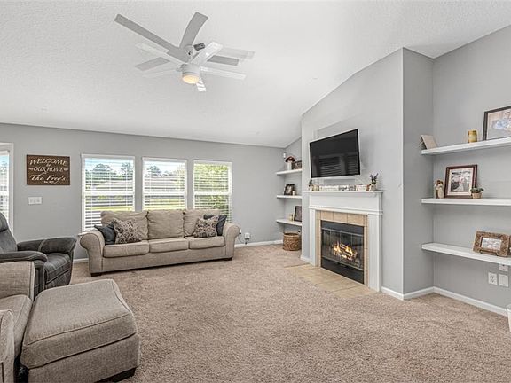 3rd image of 75192 Ravenwood Dr
