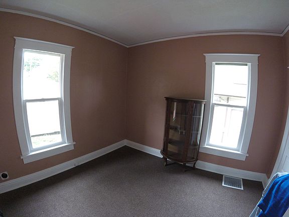 2nd image of 1618 S 22nd St