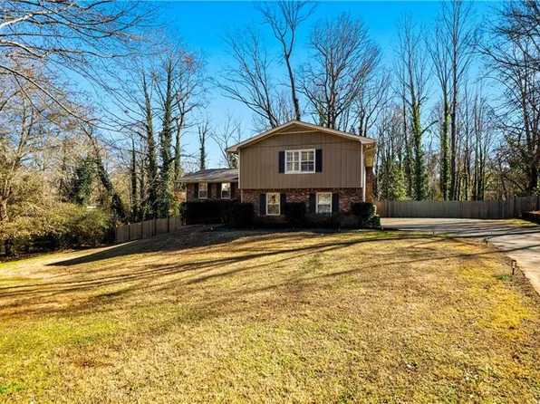 2201 Spring Mill Cv, Atlanta, GA 30338