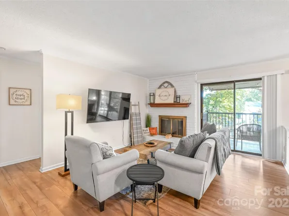 11058 Cedar View Rd, Charlotte, NC 28226