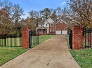 2491 Robinson Rd NE, Marietta, GA 30068