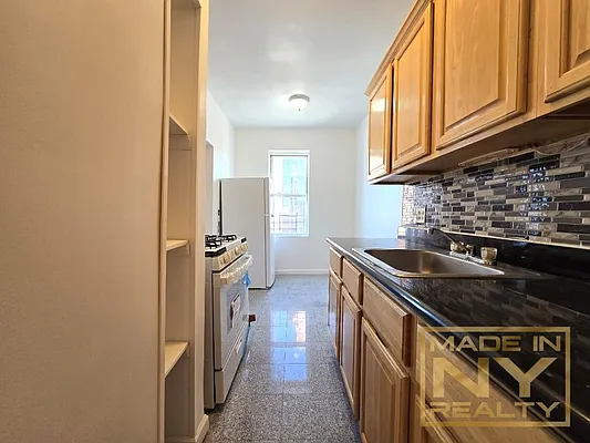Rented by Made In NY Realty | media 10