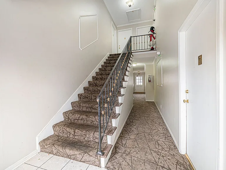 Heatherwood Apartments — Photo 21