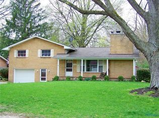 330 Hillcrest Dr, Bowling Green, OH 43402