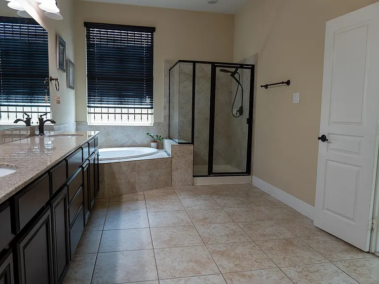 25614 Somerset Meadows Ct — Photo 18