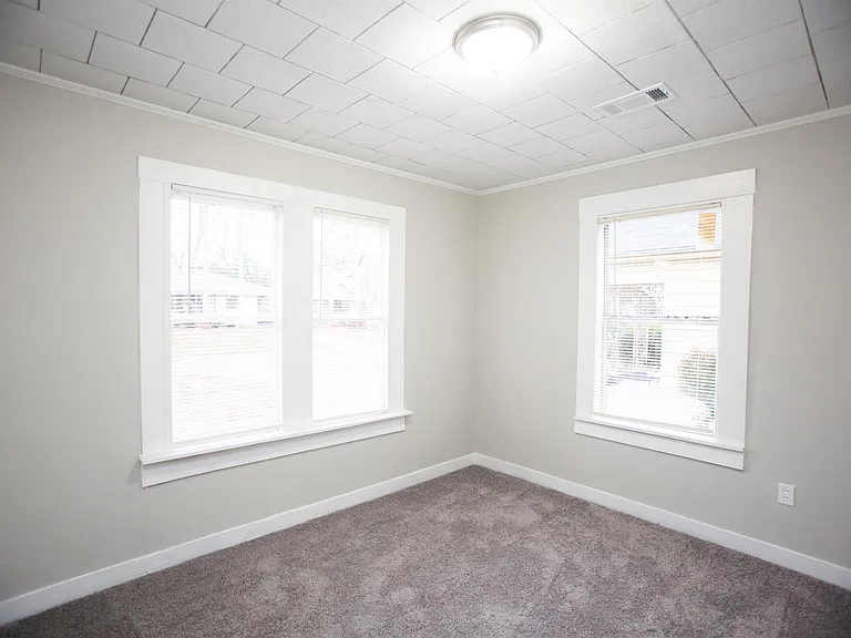4701 Atkins St — Photo 12