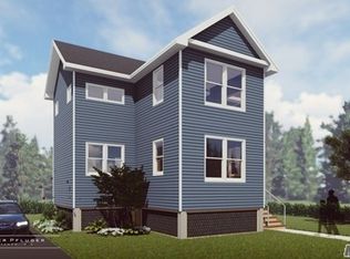 15 Albert Rd, Amity Harbor, NY 11701