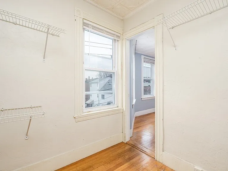 20 Cottage St #3L — Photo 9