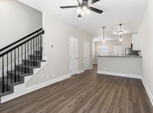 203 Copeland Rd Building 6-A, Clarksville, TN 37042