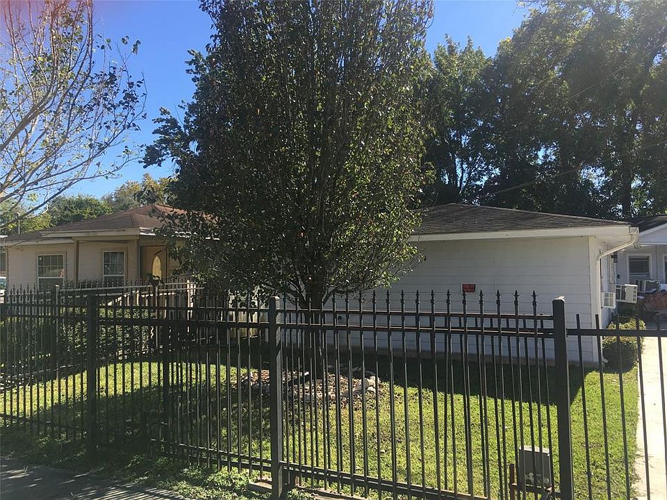 1st image of 514 E 40th 1/2 St