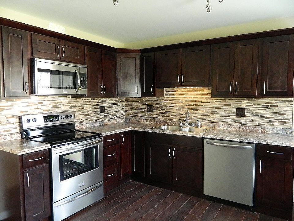 Maple Kitchen Cabinets