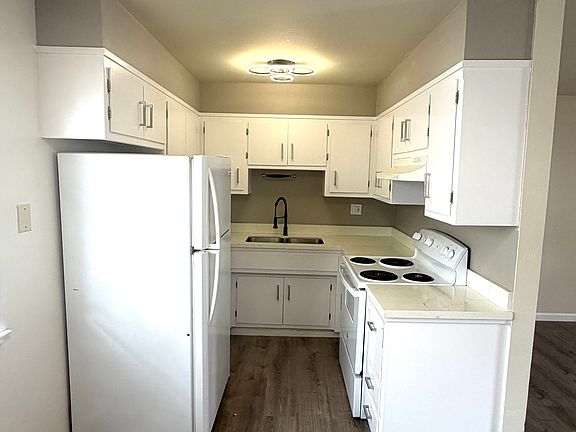 5th image of 25 Lewis Ave #4