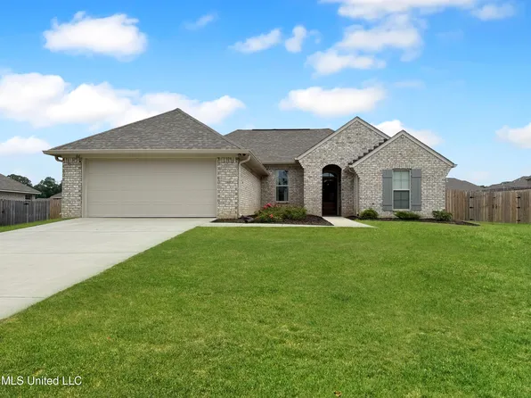 102 Brunswick Cv, Canton, MS 39046