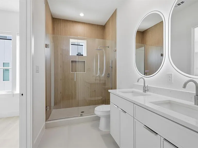 4315 San Jacinto St #302 — Photo 28