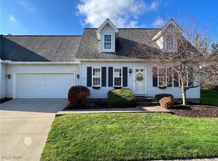 404 E Barrington Dr, Chardon, OH 44024