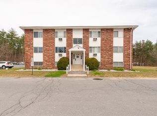 5 Turnpike Rd APT 213, Townsend, MA 01469
