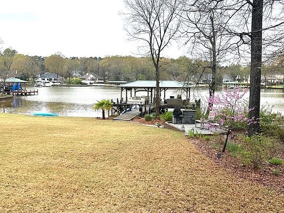 3rd image of 231 Headwater Dr