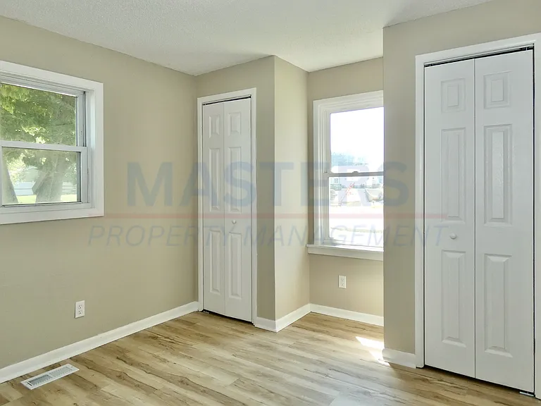 2163 Hoops Dr — Photo 19