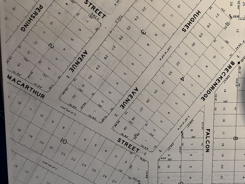 1056 BreckinRidge Av.( lOT)