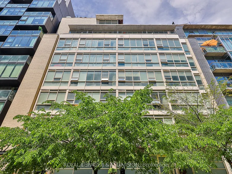32 Stewart St #705 — Photo 2