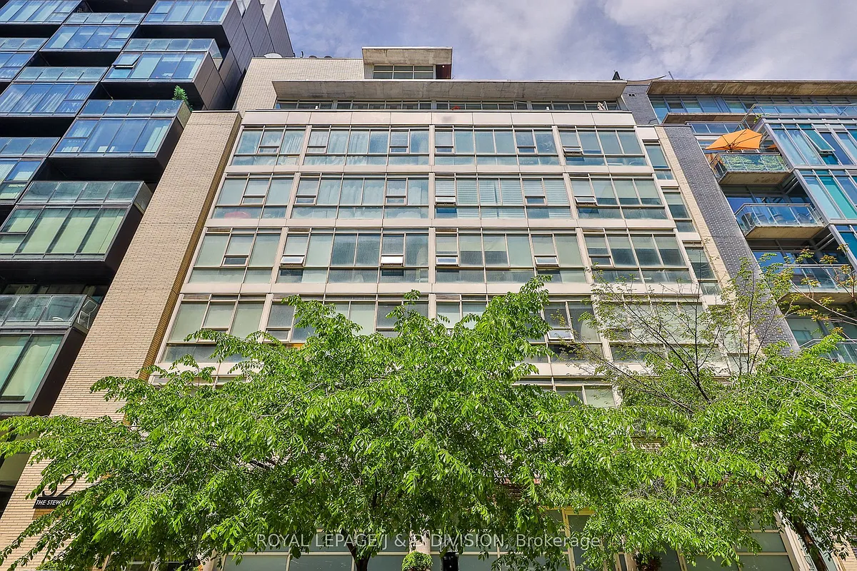 Building Photo - 32 Stewart St #705