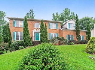 495 Kingsgate Rdg, Stone Mountain, GA 30088