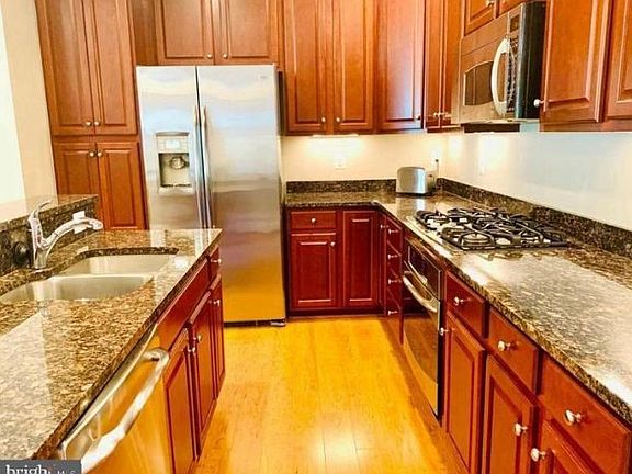 2nd image of 2215 Oberlin Dr #329A