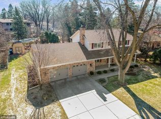 1493 Windemere Cir NE, Fridley, MN 55421