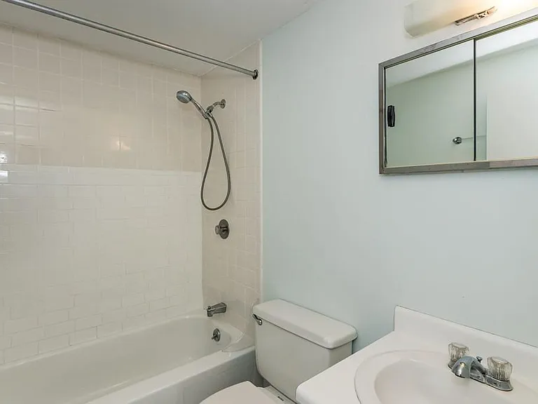 1105 Massachusetts Ave #7H — Photo 9