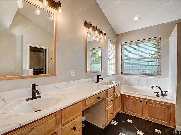 3220 Spillway Ct — Photo 30
