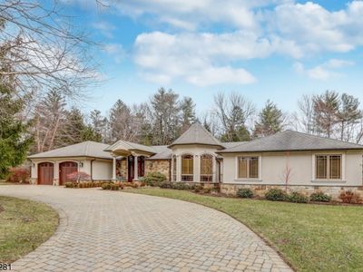 3 Colonial Rd, Mendham Township, NJ, 07945