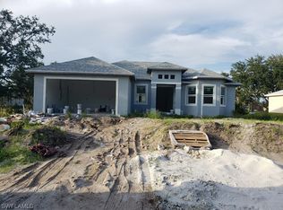 2710 51st St SW, Lehigh Acres, FL 33976