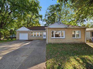 708 E Hines Ave, Peoria Heights, IL 61616