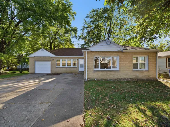 708 E Hines Ave, Peoria Heights, IL 61616