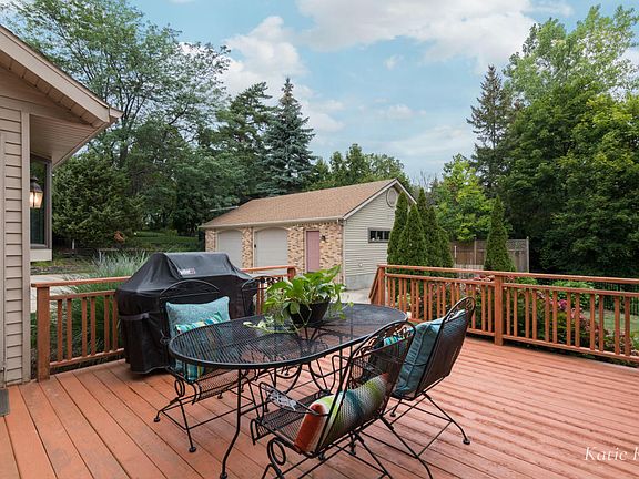 4th image of 3111 Hall St SE