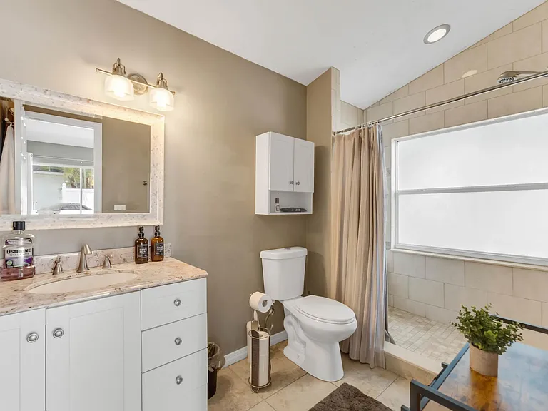 11717 Broad Oak Ct — Photo 8
