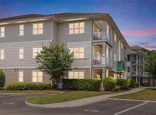 4316 Colindale Rd APT 301, Chesapeake, VA 23321