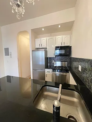 Rented by Oxford Property Group | media 9