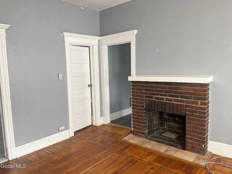 4th image of 1508 Union Street