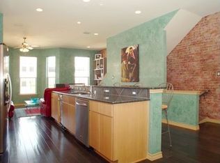 15731 Spectrum Dr, Addison, TX 75001