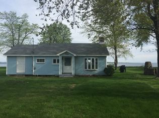372 Point Au Fer Rd, Champlain, NY 12919