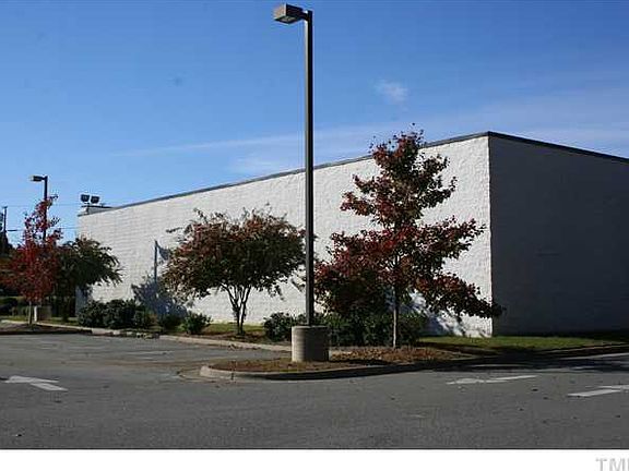 3rd image of 3604 Durham Chapel Hill Blvd