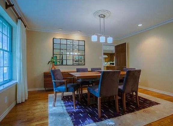 5th image of 7041 Chipperton Dr